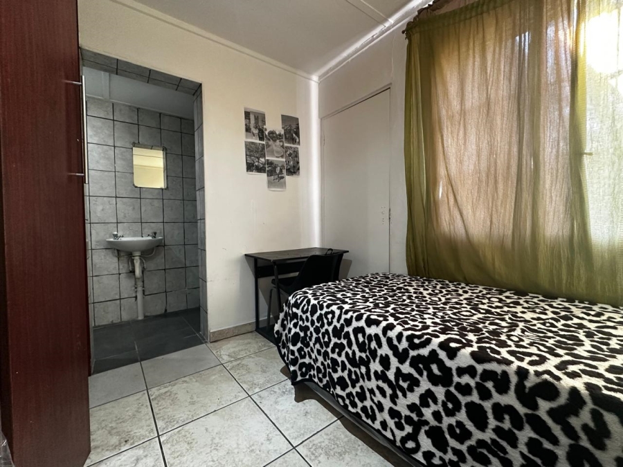 9 Bedroom Property for Sale in Brandwag Free State